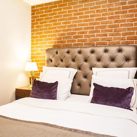 Meroddi Bagdatliyan - 1892 Heritage By Galata Tower