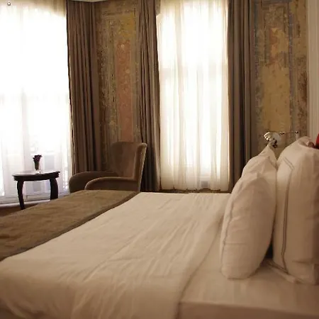 Meroddi Bagdatliyan - 1892 Heritage Rooms By Galata Tower Ξενοδοχείο 3*