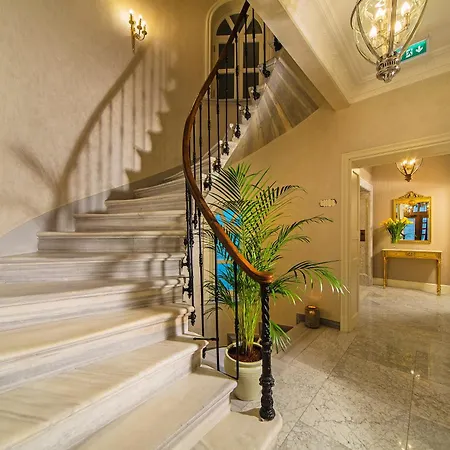 Отель Meroddi Bagdatliyan - 1892 Heritage By Galata Tower