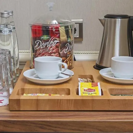 Meroddi Bagdatliyan - 1892 Heritage By Galata Tower