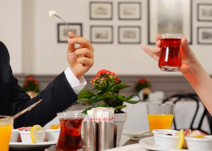 Отель Meroddi Bagdatliyan - 1892 Heritage By Galata Tower