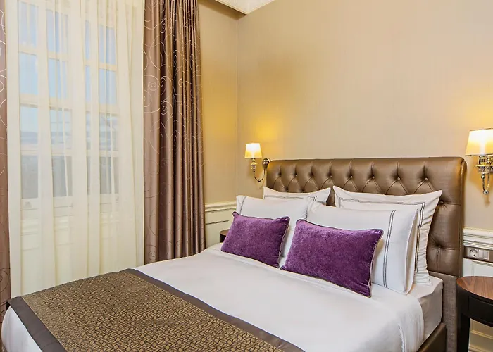 Meroddi Bagdatliyan - 1892 Heritage By Galata Tower 3*