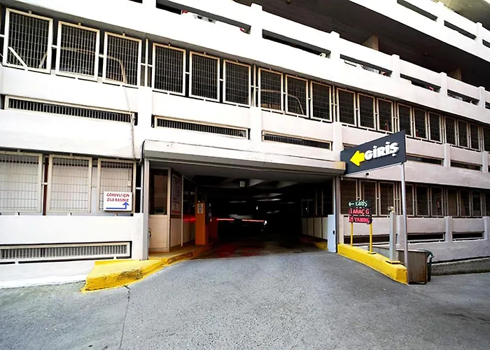 Отель Meroddi Bagdatliyan - 1892 Heritage By Galata Tower Стамбул