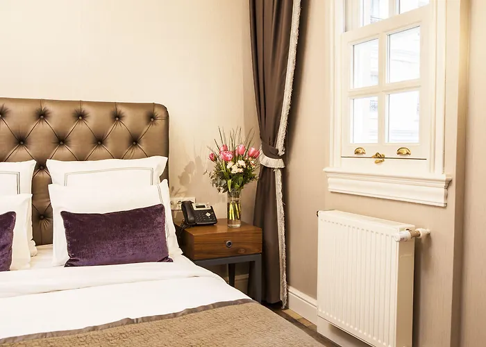 Meroddi Bagdatliyan - 1892 Heritage By Galata Tower Отель 3*