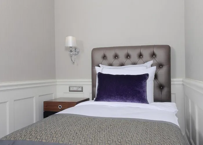 Meroddi Bagdatliyan - 1892 Heritage By Galata Tower Стамбул