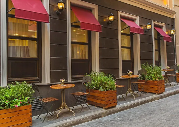 Meroddi Bagdatliyan - 1892 Heritage By Galata Tower 3*